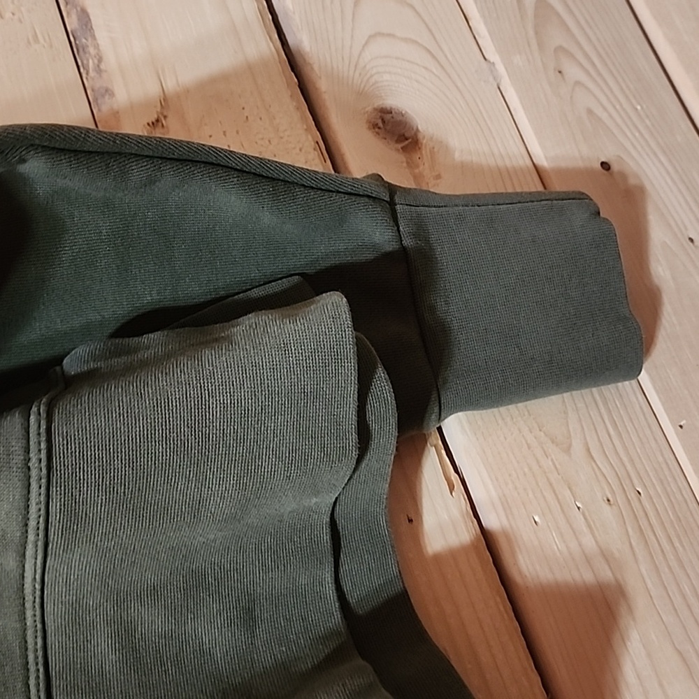 Nike Cropped Versa Pullover Size Medium Womens - image 3